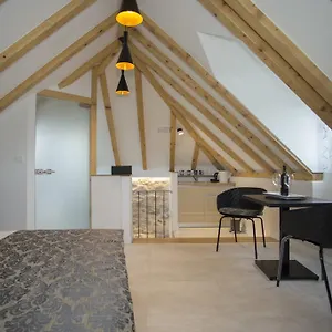 situs-apartments.splithotels.org/
